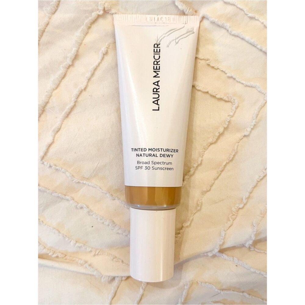 Laura Mercier SAND LongWear Tinted Moisturizer Dewy w SPF 30 w Hyaluronic Acid